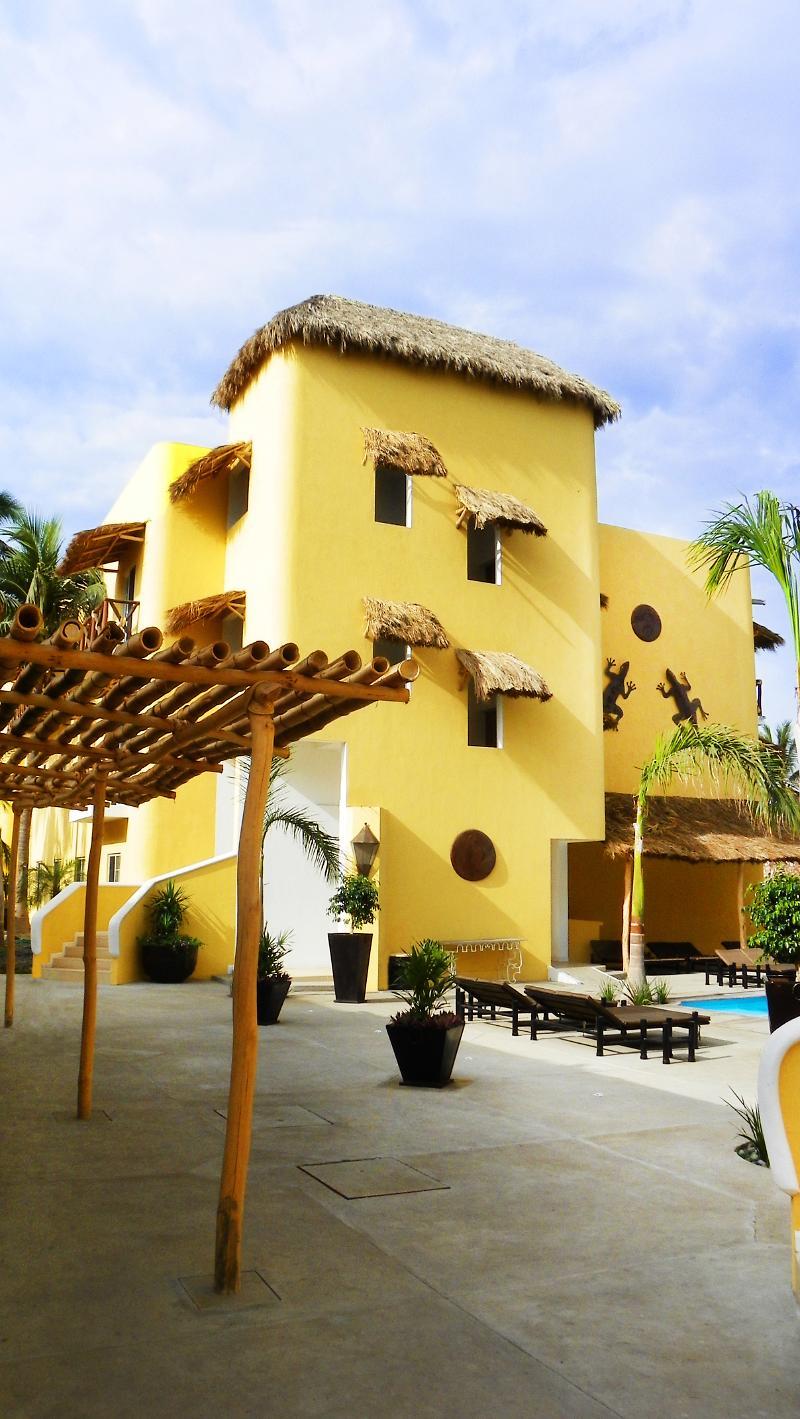 Zar Manzanillo Hotell Eksteriør bilde