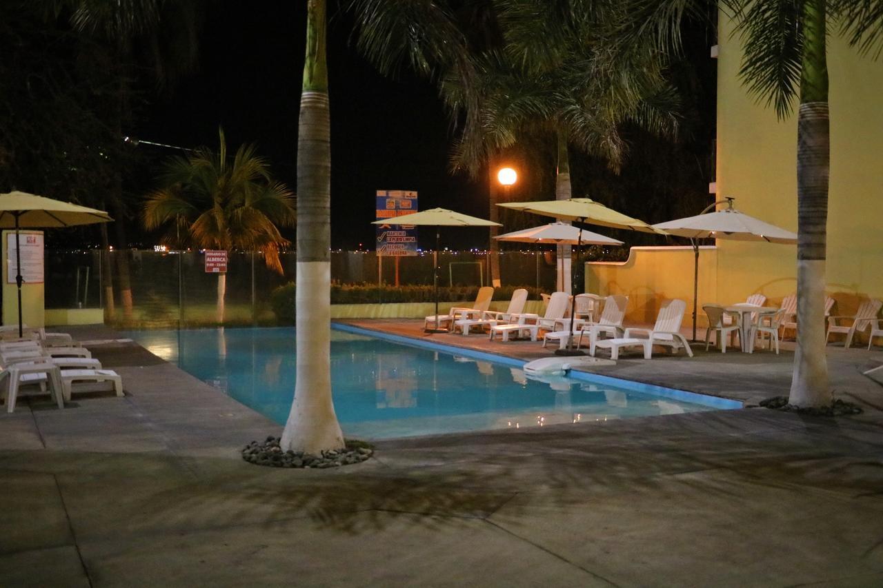Zar Manzanillo Hotell Eksteriør bilde